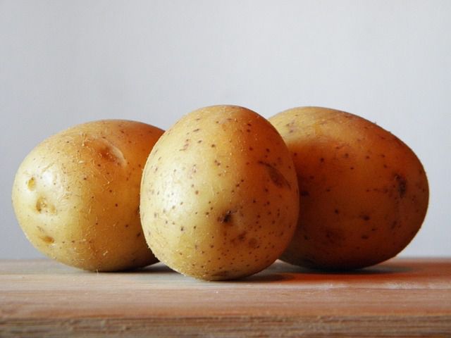 potatoes for acne scars