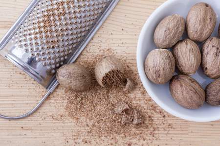benefits of nutmeg, jaiphal for skin